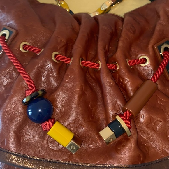 Louis Vuitton Kalahari GM - Picture 12 of 17